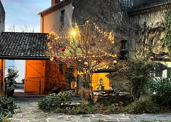 La Cour Carree