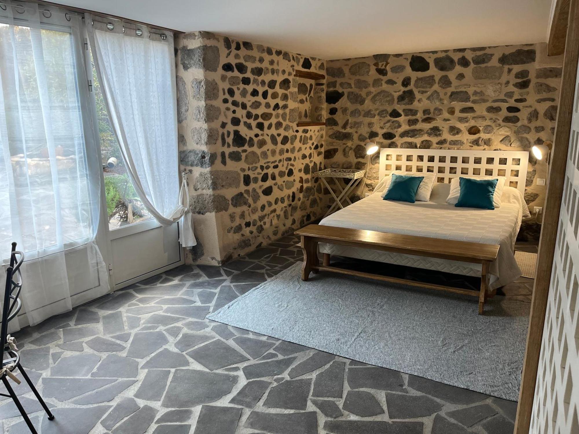 Hotel La Cour Carree